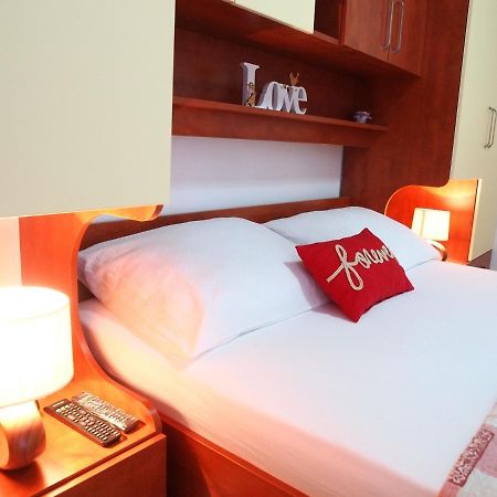 Apartman Marija Макарська Екстер'єр фото